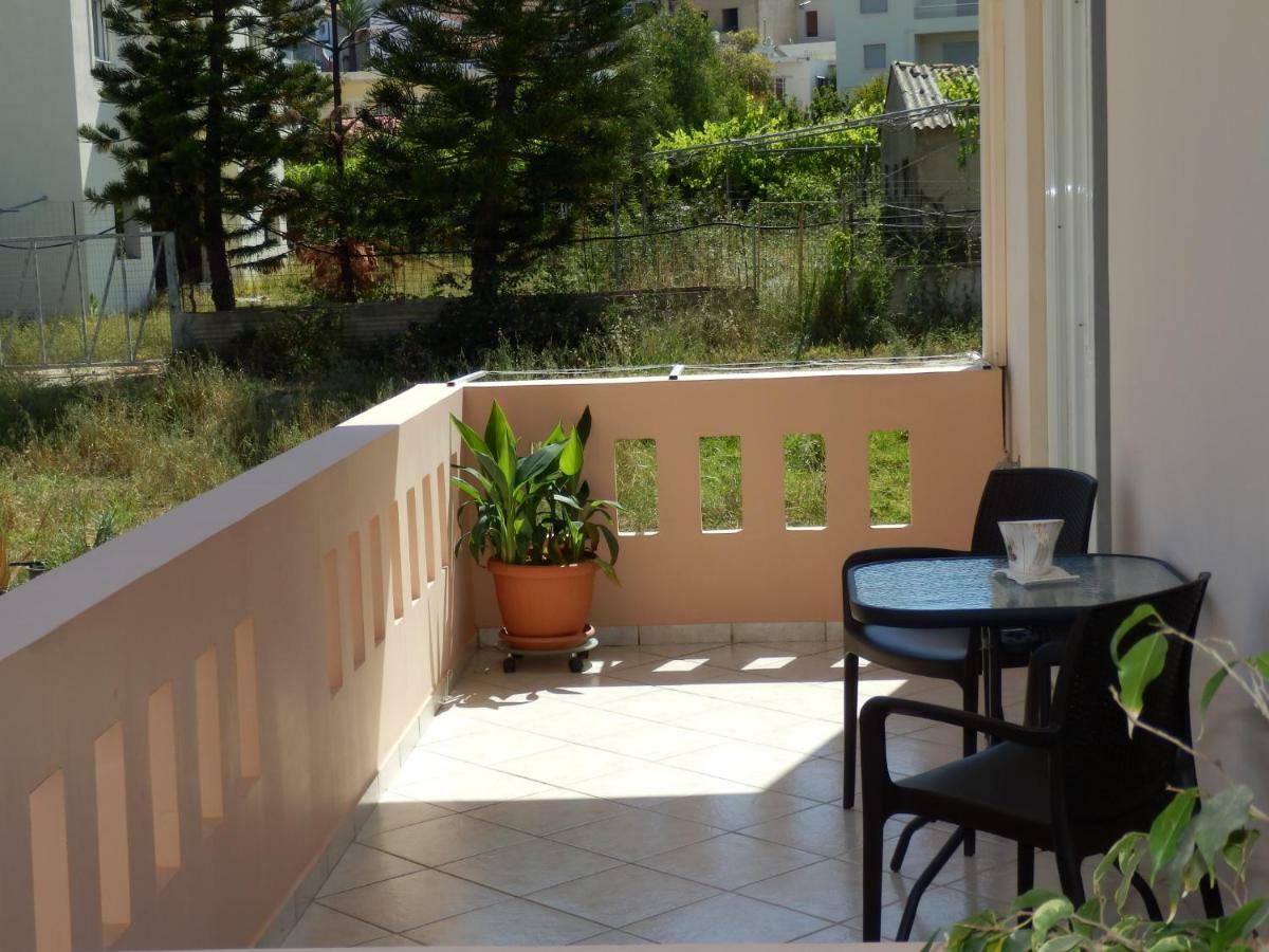 Charisma Apartment Platanias  Ngoại thất bức ảnh